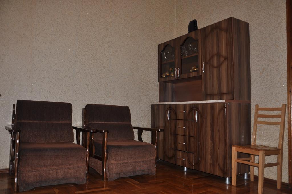 Guest House Racha Ambrolauri Εξωτερικό φωτογραφία