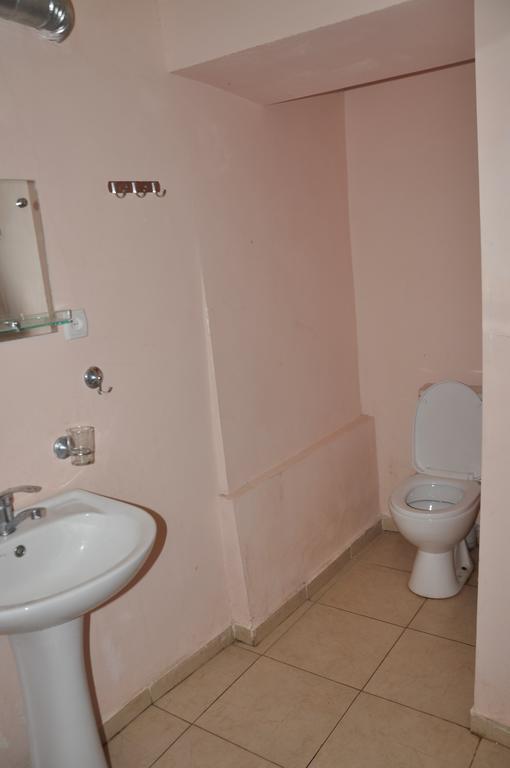 Guest House Racha Ambrolauri Εξωτερικό φωτογραφία